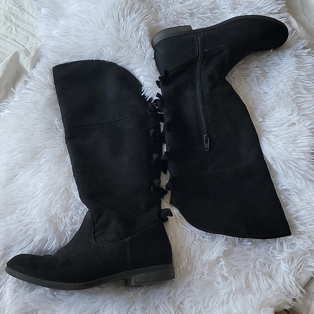 I love Cat & Jack boots!